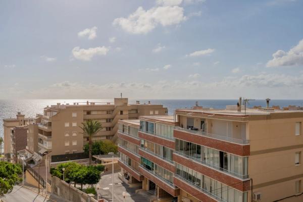 Piso en Arenales del Sol