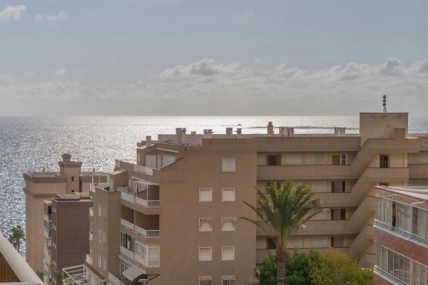 Piso en Arenales del Sol