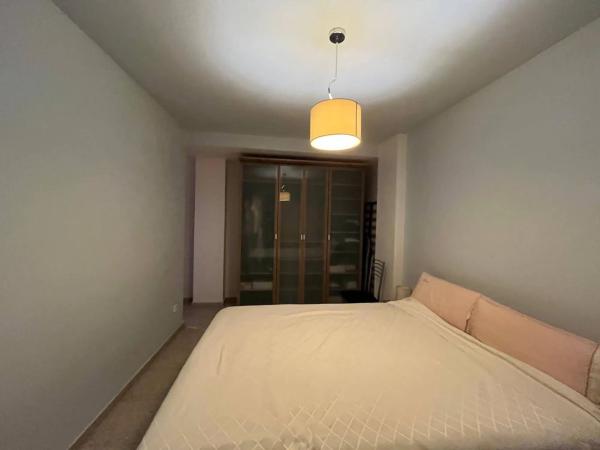 Piso en calle Diego Fuentes Serrano