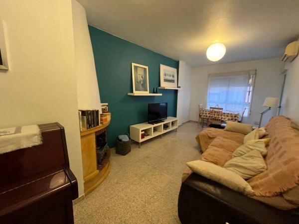 Piso en calle Diego Fuentes Serrano