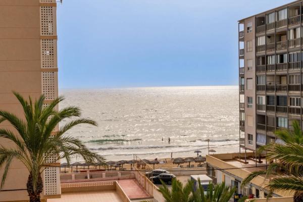 Piso en Arenales del Sol