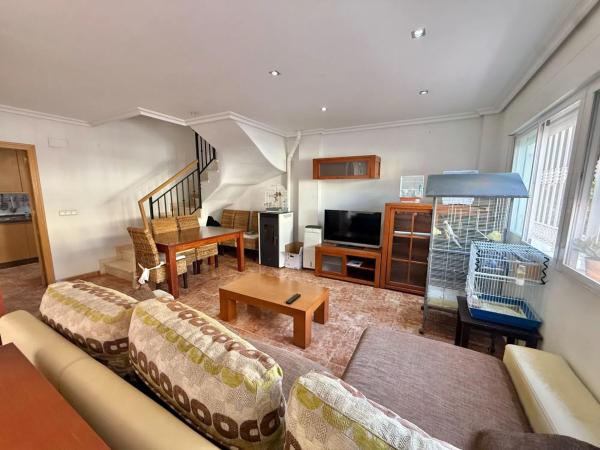 Chalet adosado en calle Alcalde Juan Hernández