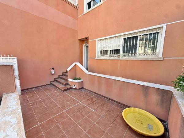 Chalet adosado en calle Alcalde Juan Hernández