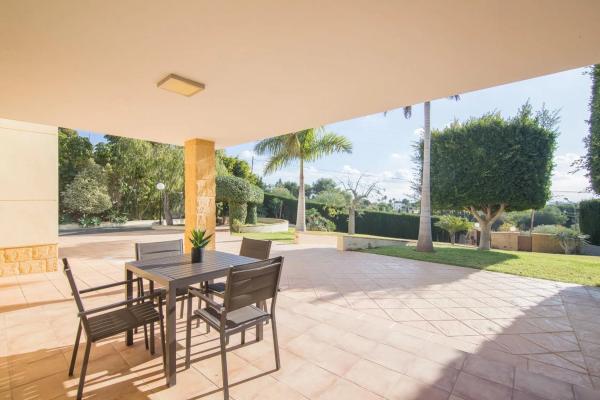 Casa independiente en calle la Encina