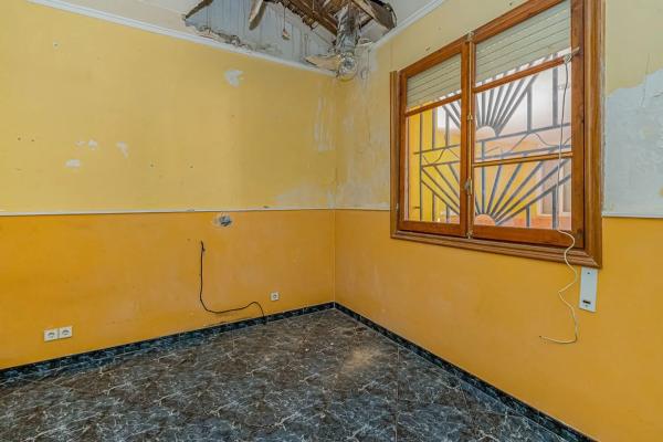 Casa independiente en camino de la Vallverda