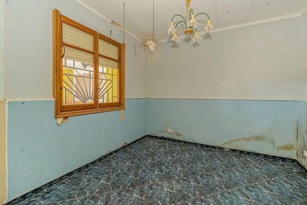 Casa independiente en camino de la Vallverda