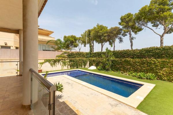 Casa independiente en calle Francisco Mollà Soler