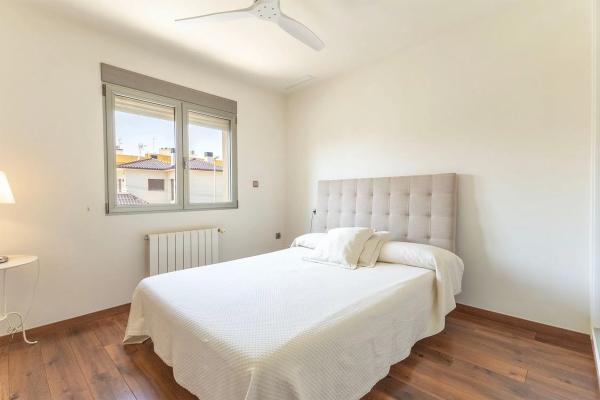 Casa independiente en calle Francisco Mollà Soler