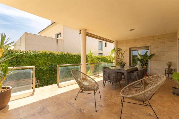 Casa independiente en calle Francisco Mollà Soler