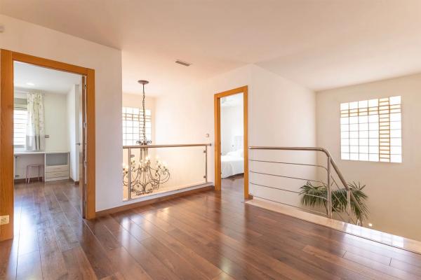 Casa independiente en calle Francisco Mollà Soler