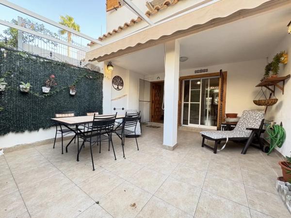 Chalet en calle Monte de Santa Pola