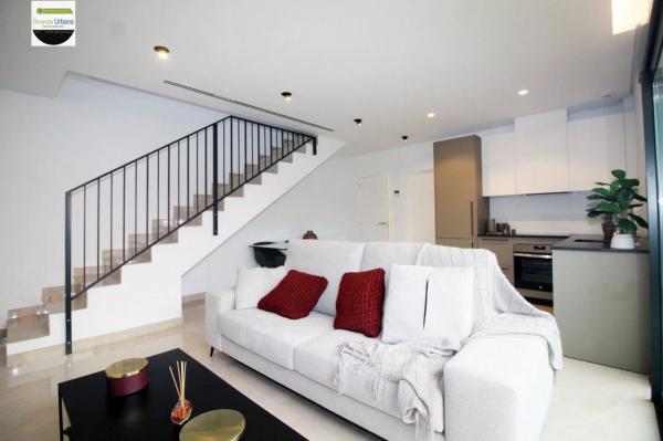 Chalet pareado en calle Josefa Botella Samper