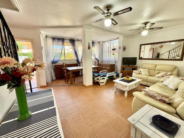 Casa independiente en avenida de Polonia