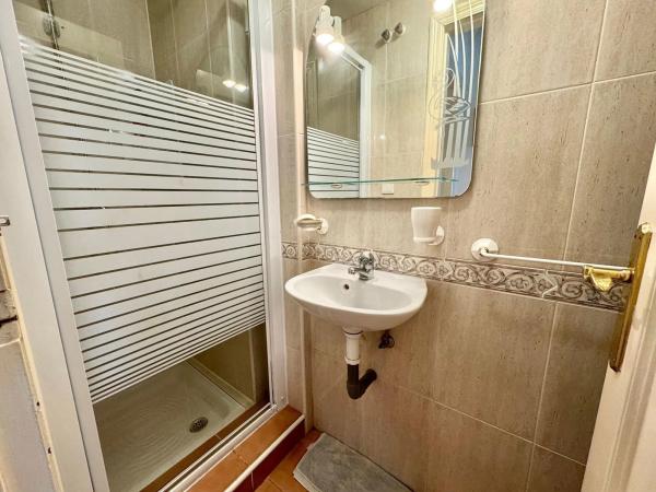 Casa independiente en avenida de Polonia