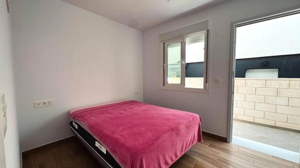 Casa independiente en calle de Xipre, 70