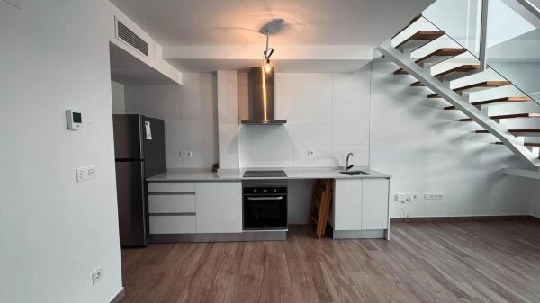 Casa independiente en calle de Xipre, 70