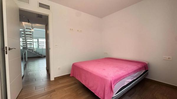 Casa independiente en calle de Xipre, 70