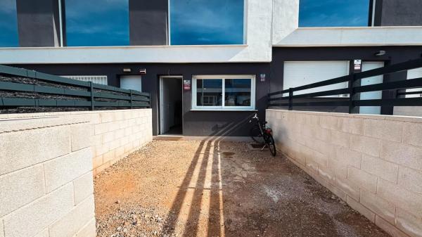 Casa independiente en calle de Xipre, 70