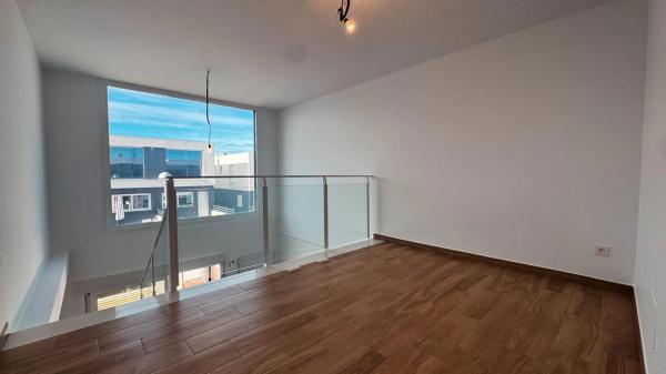 Casa independiente en calle de Xipre, 70