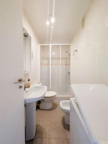 Piso en avenida Catalanet