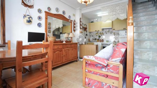 Casa independiente en calle Monòver