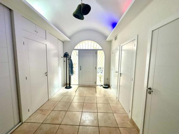 Casa independiente en camino Viejo de Elche