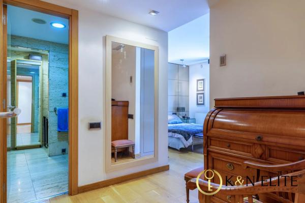 Piso en calle Moratín, 21