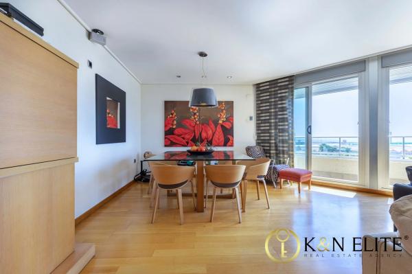 Piso en calle Moratín, 21