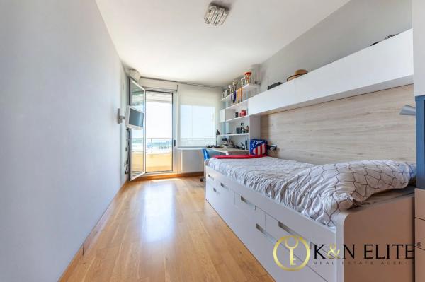 Piso en calle Moratín, 21