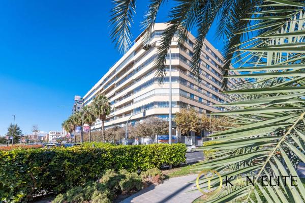 Piso en calle Moratín, 21