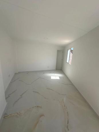 Piso en calle Francisco Carratalá Cernuda