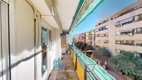 Piso en avenida Novelda