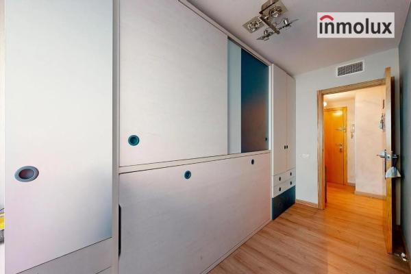 Piso en calle Sacerdote Isidro Albert