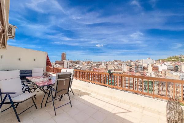 Ático en calle Calderón de la Barca, 8