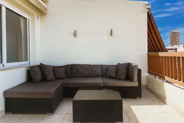 Ático en calle Calderón de la Barca, 8