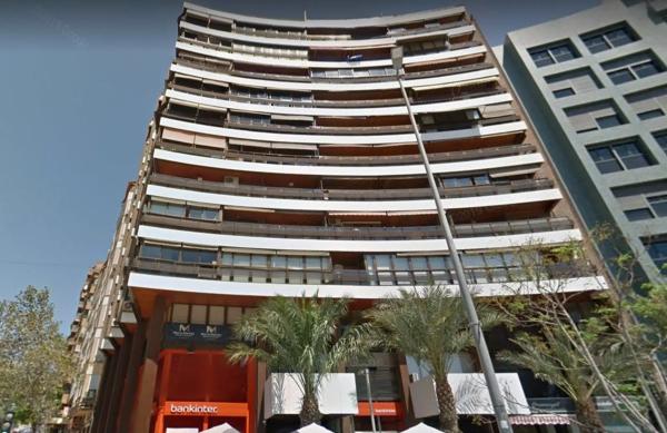 Piso en plaza de los Luceros