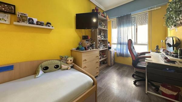 Piso en calle de la Mare de deu del Rocio