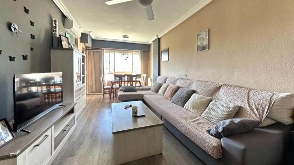 Piso en calle de la Mare de deu del Rocio