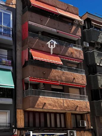 Piso en avenida Novelda