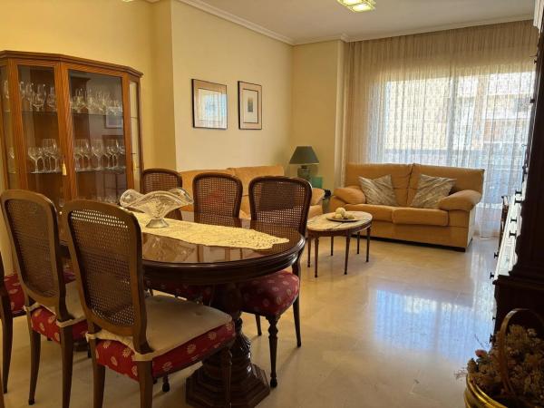 Piso en avenida Juan Sanchis Candela, 7