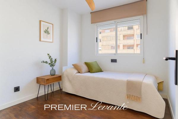 Piso en calle Pedro Ferrándiz, 17