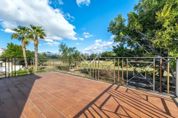 Casa independiente en avenida Fotografo Francisco Cano