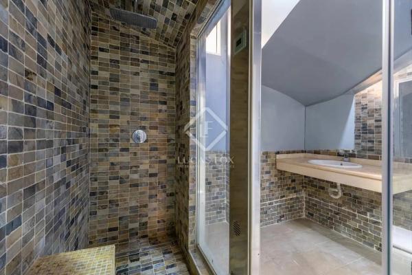 Casa independiente en avenida Fotografo Francisco Cano