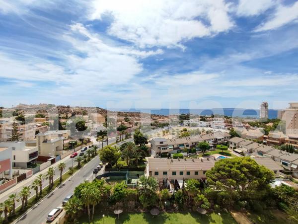 Piso en calle Arpón, 18