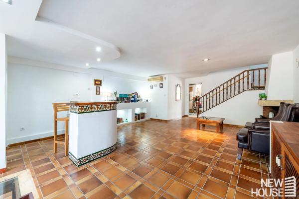 Chalet adosado en calle de la Dorada