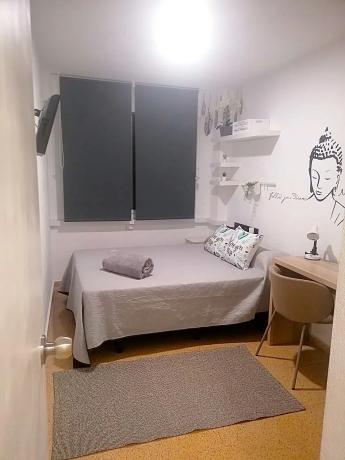 Piso en calle Turina, 6