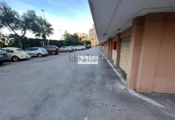 Piso en calle Turina, 6