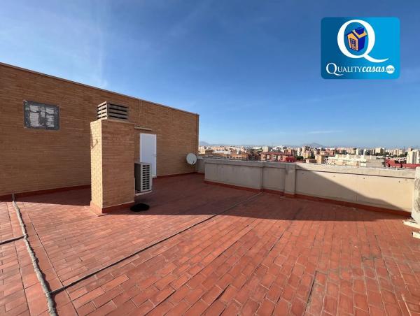 Ático en Barrio San Blas