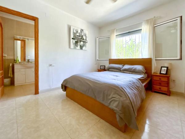 Casa independiente en Urbanización Llano Pastores