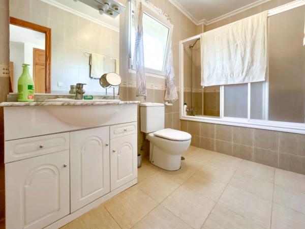 Casa independiente en Urbanización Llano Pastores